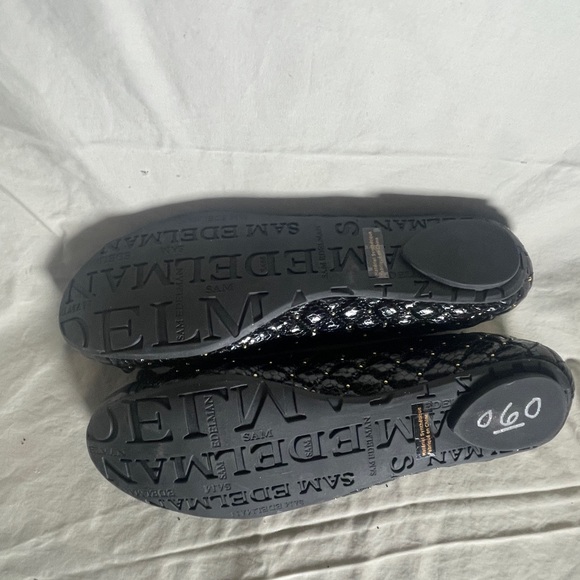 NEW sam Edelman quilted patent leather ballet flats - Picture 3 of 3